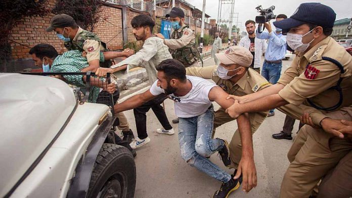 Shia mourners are detained by J&K Police in Srinagar Friday | ANI