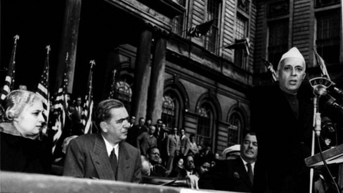 File photo | Jawaharlal Nehru addressing from a platform set up in front of the City Hall in New York, 1949 |Commons