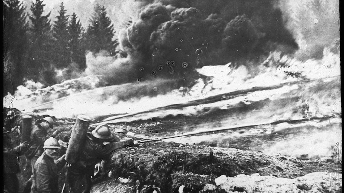 French soldiers making a gas and flame attack on German trenches in World War I | Goodfreephotos