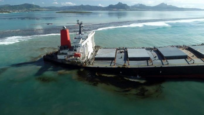 The oil spill off the coast of Mauritius | @AfricaFactsZone | Twitter