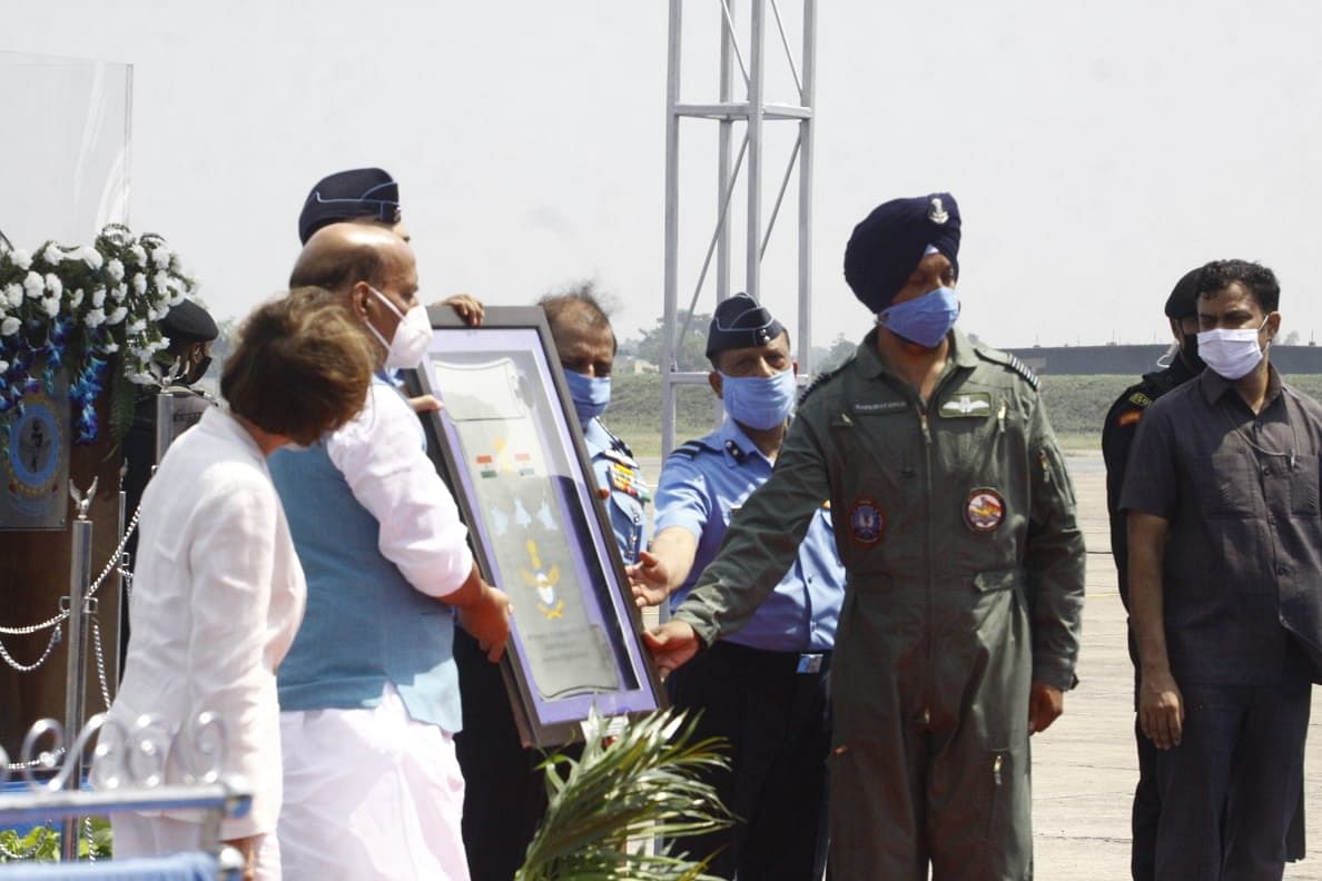 Defence Minister Rajnath Singh, his French counterpart Florence Parly, Chief of Defence Staff Gen Bipin Rawat and Air Chief Marshal RKS Bhadauria were among the dignitaries who attended the ceremony | Photo: Praveen Jain | TRhePrint