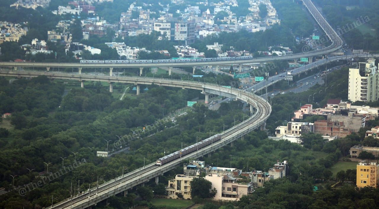 Majenta and Blue line merge near Botanical Garden metro station | Photo: Suraj Singh Bisht | ThePrint