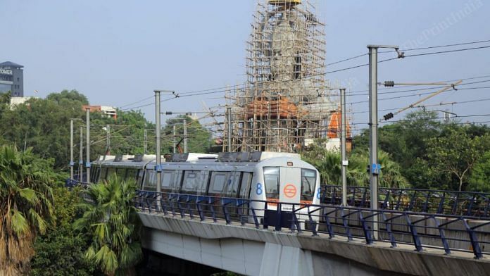 Metro on Violet line | Photo: Suraj Singh Bisht | ThePrint