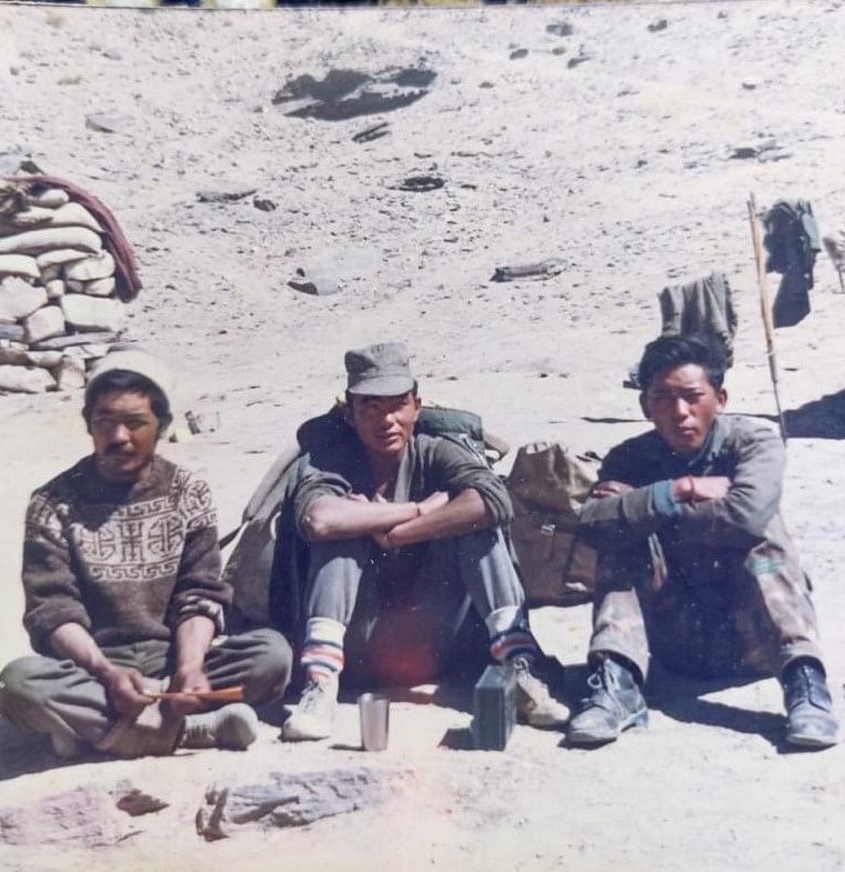 Kunsang Youten (right) with two fellow servicemen at Lukeng, near Pangong Lake in 1987. | Photo: Kunsang Youten