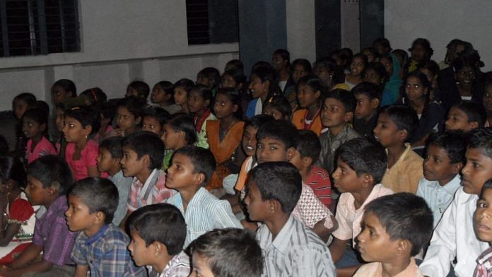 Kids in an Andhra Pradesh school | Commons