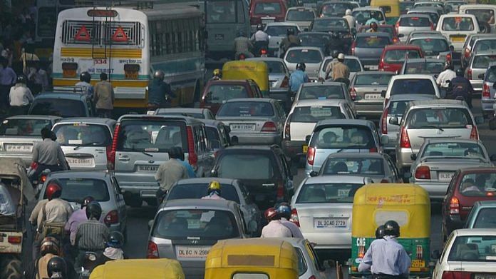 Vehicles on Delhi roads | Commons