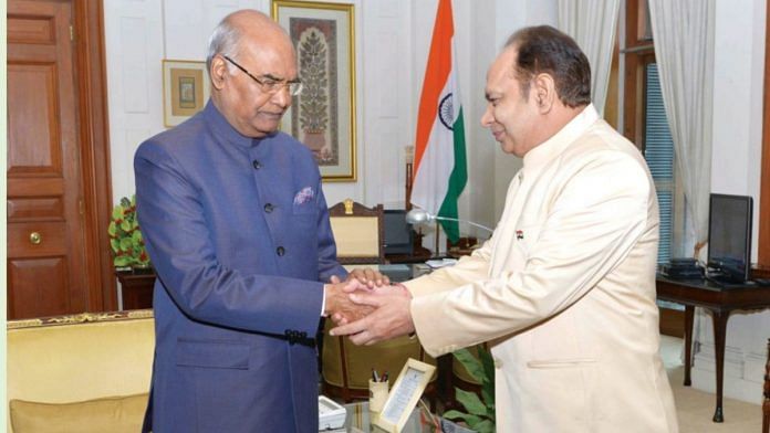 DU Vice-Chancellor Yogesh Tyagi with President Ramnath Kovind | Source: DU handbook