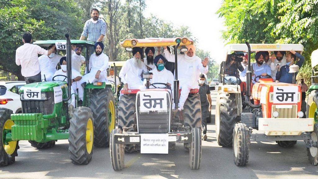 Shiromani Akali Dal MLAs arrive at the Punjab assembly on tractors, in solidarity with farmers protesting against the Modi govt's farm acts | By special arrangement