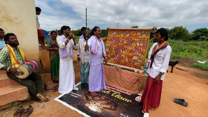 Folk artistes narrate stories with a 'patam' at Kondapaka mandal in Telangana's Siddipet district | Rishika Sadam | ThePrint