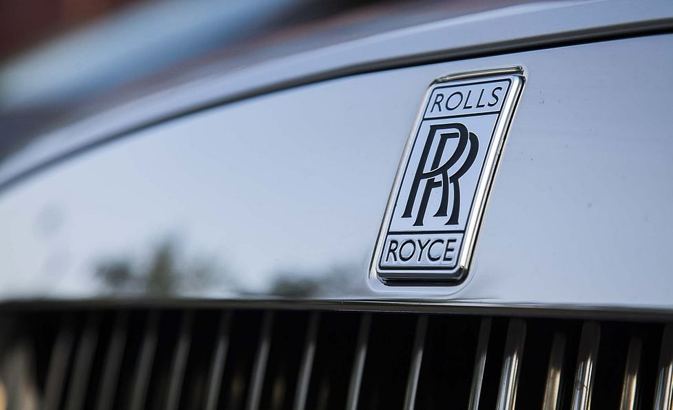 Rolls-Royce's new car was so quiet at first, it made drivers nauseous Rolls-Royce's new car was so quiet at first, it made drivers nauseous