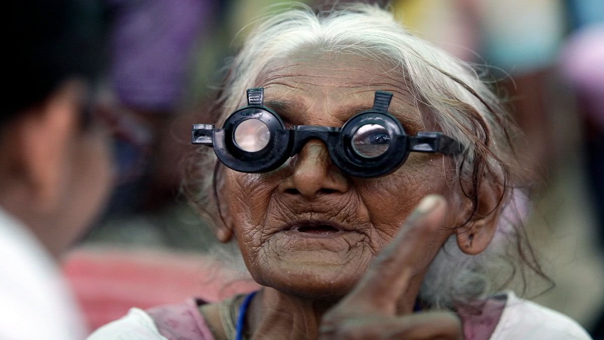 old lady cataract glasses