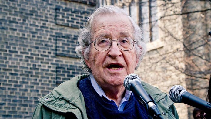 Chomsky has said that he will hold his talk with journalist Vijay Prashad on an independent platform | wikimedia commons