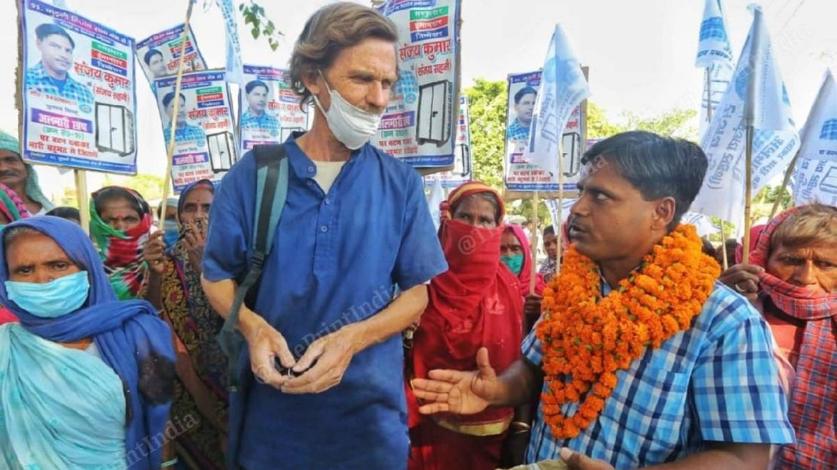 Economist Jean Dreze is campaigning for this electrician-turned-activist contesting Bihar poll