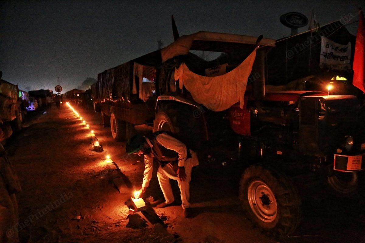 On Gurpurb, farmers celebrate at Singhu border | Photo: Manisha Mondal | ThePrint