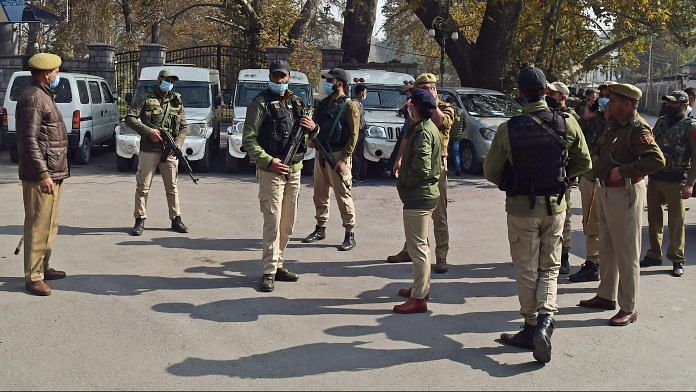 Jammu and Kashmir Police personnel in Srinagar (Representational Image) | ANI
