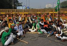 Farmers protest at the Delhi-Noida border, on 2 December 2020 | Suraj Singh Bisht | ThePrint