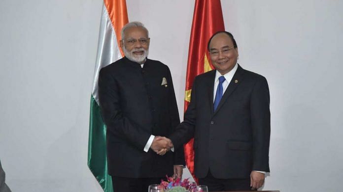 File image of PM Narendra Modi and Vietnam PM Nguyen Xuan Phuc | Twitter