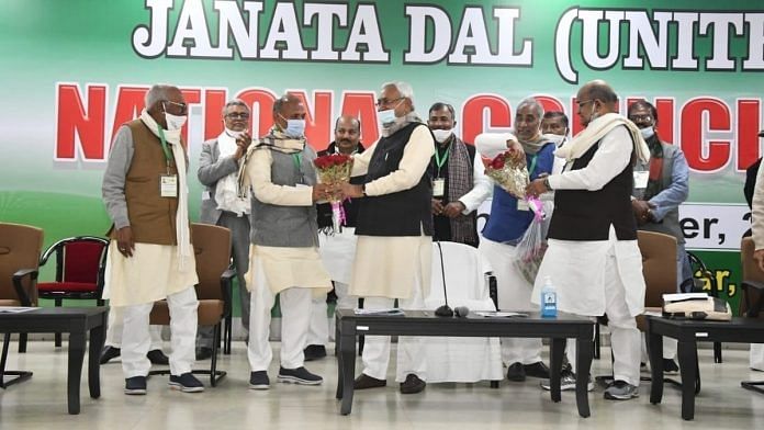 Bihar Chief Minister Nitish Kumar felicitating RCP Singh at his appointment as JD(U) national president in Patna on 27 December. | Photo: Twitter/@jduonline