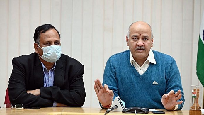 Delhi Deputy CM Manish Sisodia (right) and Health Minister Satyendar Jain at a press conference Thursday | Photo: ANI