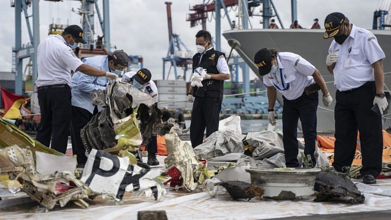 Boeing jet’s throttle becomes a focus in Indonesia crash probe