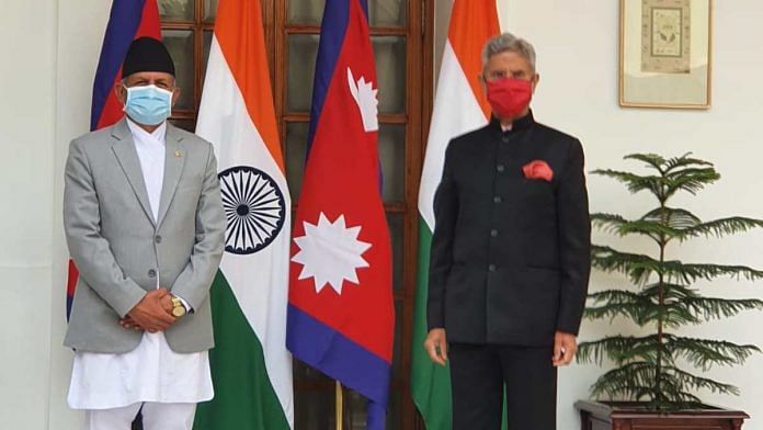 Nepal Foreign Minister Pradeep Kumar Gyawali with External Affairs Minister S. Jaishankar in New Delhi on 15 January 2021 | Twitter | @EONIndia