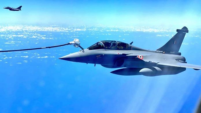 A Rafale fighter jet of the IAF getting refuelled mid-air | File image | Credit: IAF