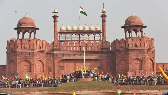 Hundreds of protesters gathered at Red Fort Tuesday | Suraj Singh Bisht | ThePrint