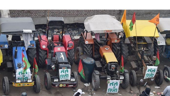 Tractors lined up at Singhu border outside Delhi as farmers gear up for their 26 January rally | Photo: PTI