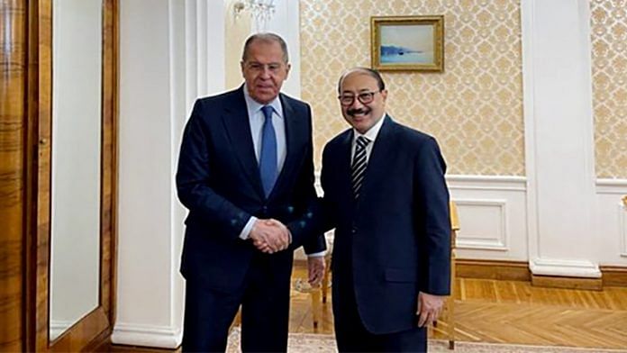 Foreign Secretary Harsh Vardhan Shringla meets Russian Foreign Minister Sergei Lavrov in Moscow Wednesday | ANI