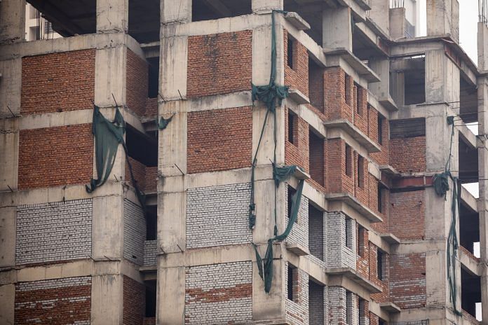 An abandoned residential housing complex in Noida, Uttar Pradesh | Photo: Prashanth Vishwanathan | Bloomberg File Photo