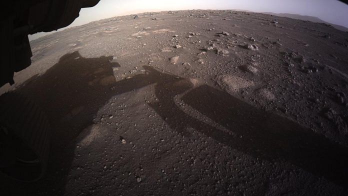 An image of Mars captured by the rover Perseverance | @NASAPersevere