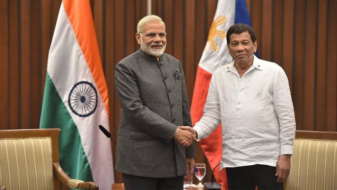 File photo of Prime Minister Narendra Modi and Rodrigo Duterte, president of the Philippines | Twitter | @narendramodi