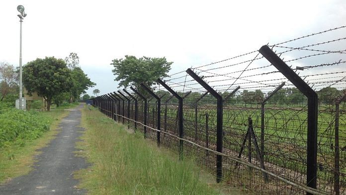 India-Bangladesh border at Dakshin Dinajpur in West Bengal | Commons