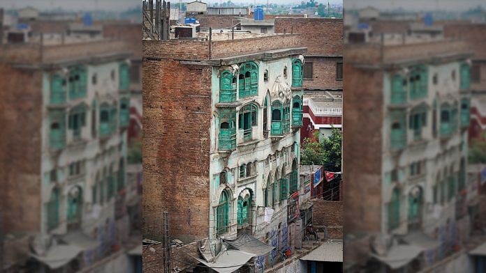 Kapoor Haveli in the city of Peshawar in Pakistan | Commons