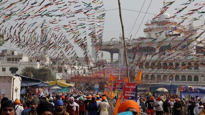 A view of the massive crowd that had gathered to enter the Takhat Sri Kesgarh Sahib gurudwara in Anandpur Sahib Monday | Photo: Manisha Mondal | ThePrint