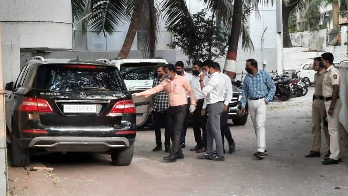 NIA seize two cars in connection with Mansukh Hiran murder-Sachin Waze case, in Mumbai on 18 March 2021 | ANI