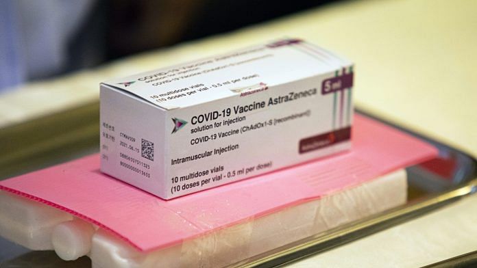 A box containing 10 multidose vials of the AstraZeneca Covid-19 vaccine | Photo: Andre Malerba | Bloomberg