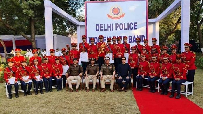 Jenjum Gadi along with Delhi Police's first all-women band | Facebook