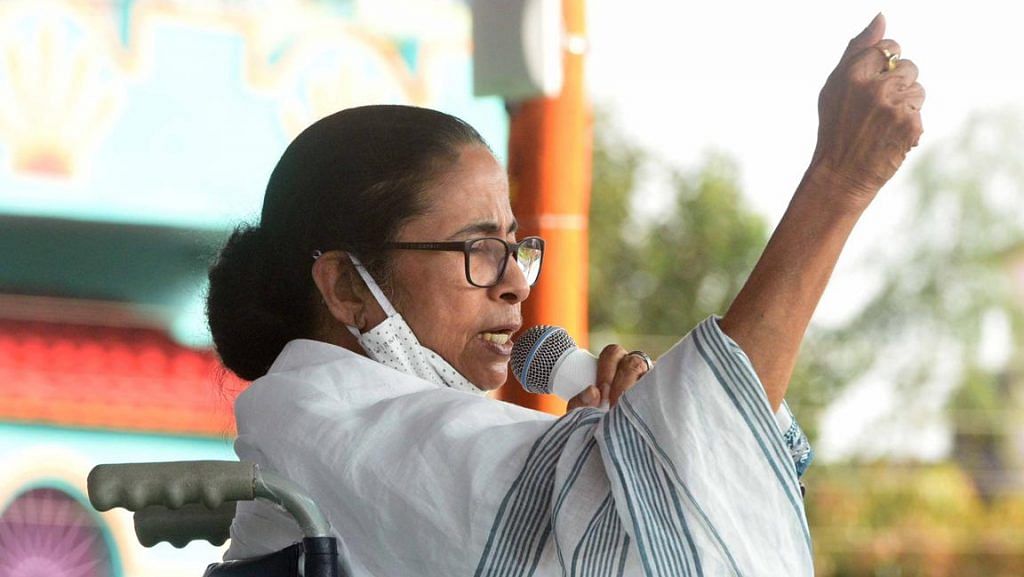 West Bengal CM Mamata Banerjee at a public meeting in Gopiballavpur in the Jhargram district, West Bengal on 17 March, 2021 | Twitter/@BanglarGorboMB
