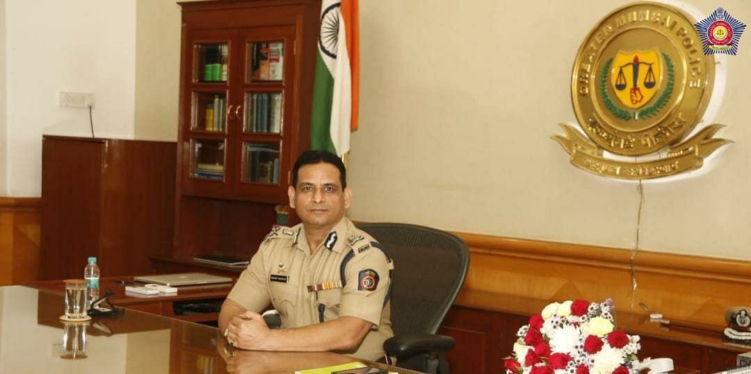 Mumbai Police set an example, win hearts | Mumbai News - The Hindu