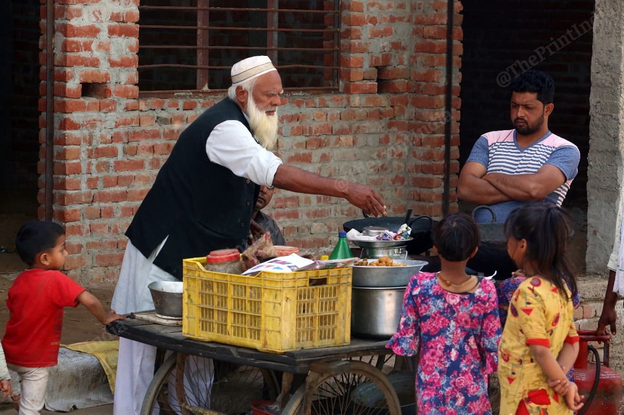Saleem's father Ahmed Rooh at his pakoda stall | Praveen Jain | ThePrint