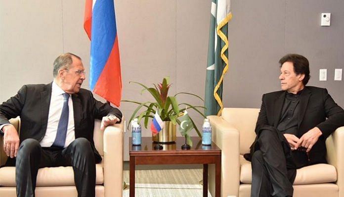 Russian Foreign Minister Sergey Lavrov with Pakistan Prime Minister Imran Khan in Islamabad on 7 April, 2021 | Twitter