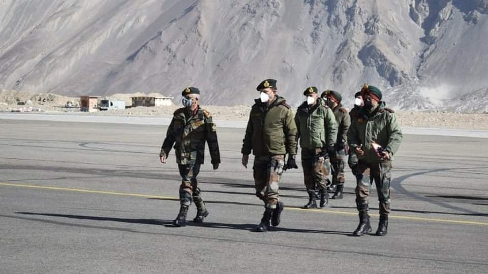 Army Chief Gen MM Naravane reaches Ladakh on 27 April, 2021 | Twitter
