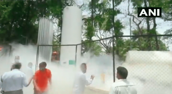 Oxygen leak at a hospital in Nashik | Twitter/ANI