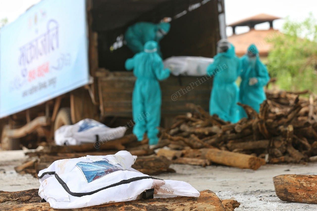 A body of a Covid-19 Victim at Cremenation Ground | Photo: Suraj Singh Bisht | ThePrint