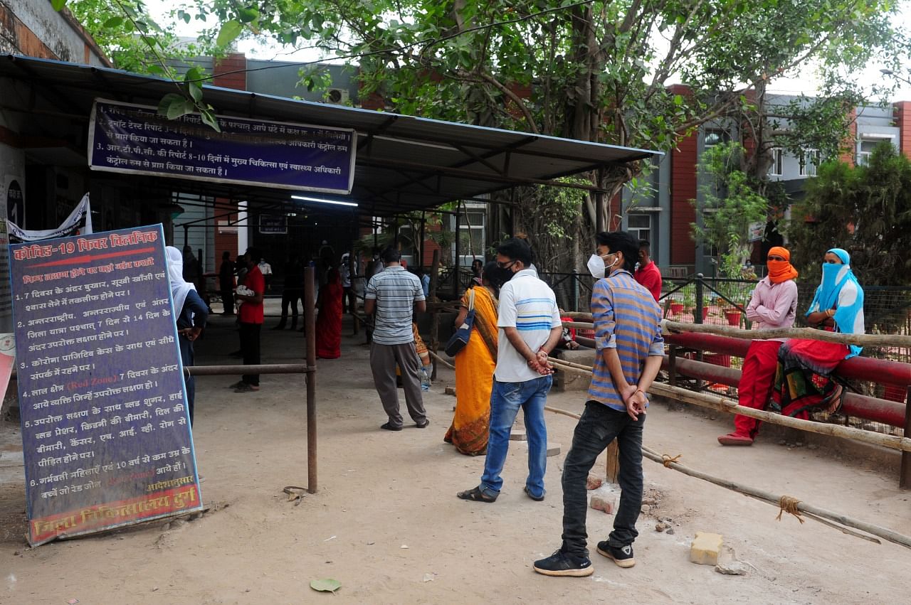 People standing in a queue for RTPCR test at Durg Civil Hospital | Photo: Suraj Singh Bisht | ThePrint