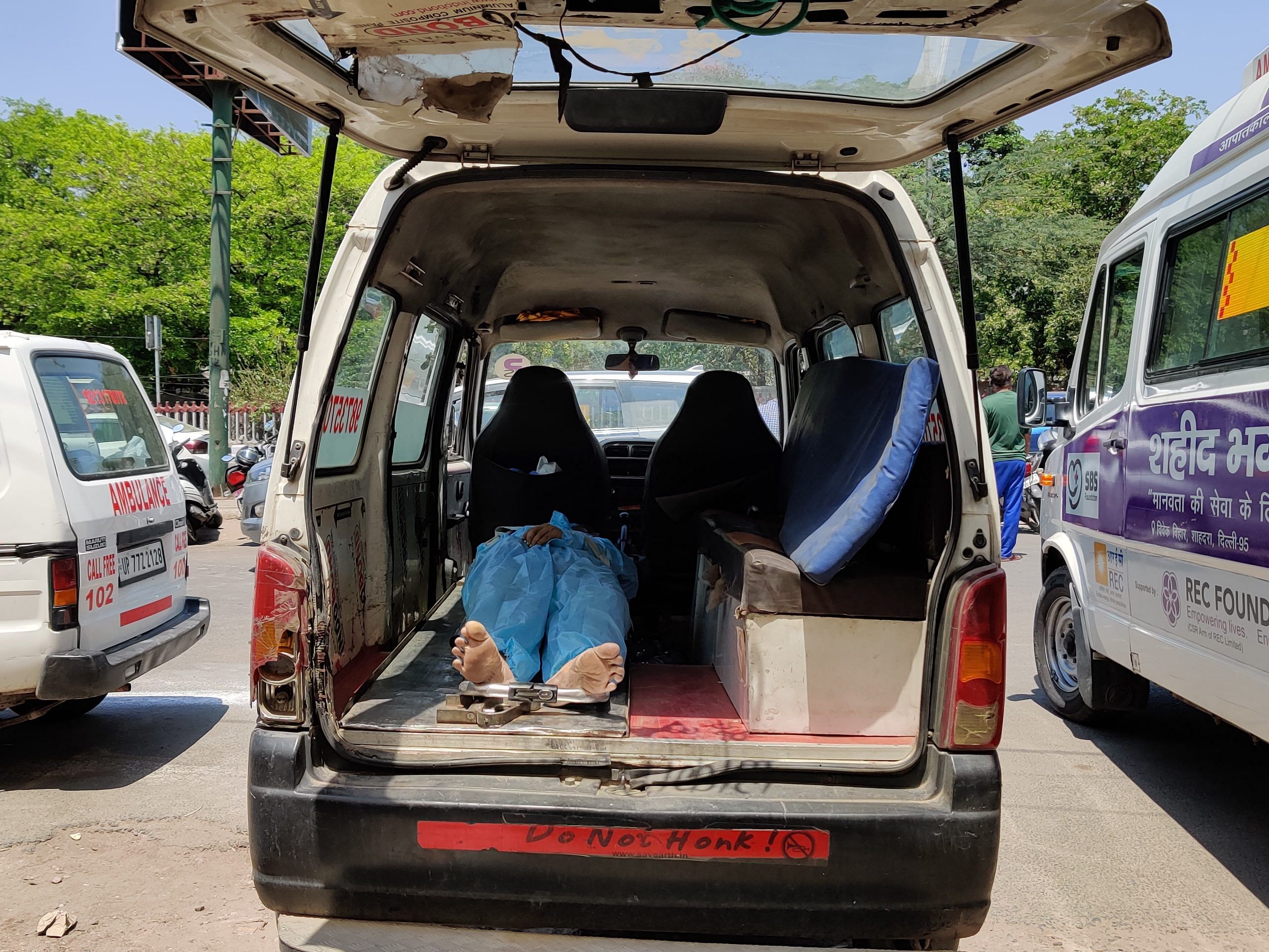 An ambulance outside Seemapuri crematorium | Reeti Agarwal | ThePrint
