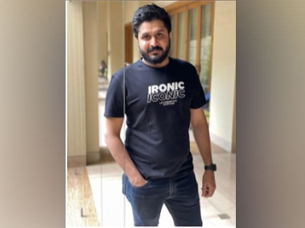 Entrepreneur Aashish Bhardwaj’s Sociopool makes millions by celebrity marketing online