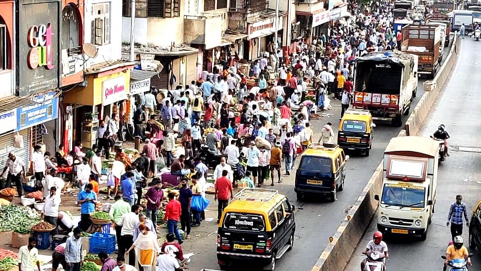 A crowded street at the Dadar vegetable market, in Mumbai on 3 April 2021 | Representational image | ANI Photo