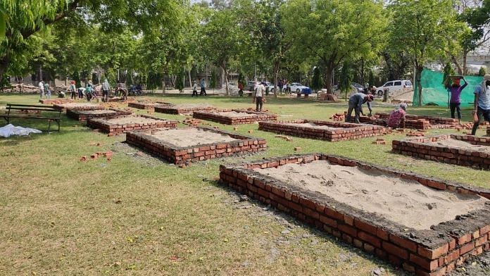 Platforms being constructed at Sarai Kale Khan crematorium in New Delhi. | Photo: Simrin Sirur/ThePrint